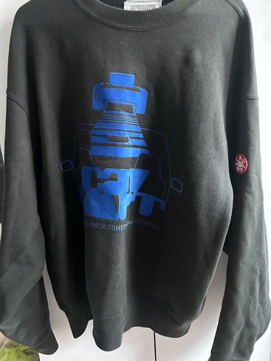 CAV EMPT 카브엠트 맨투맨